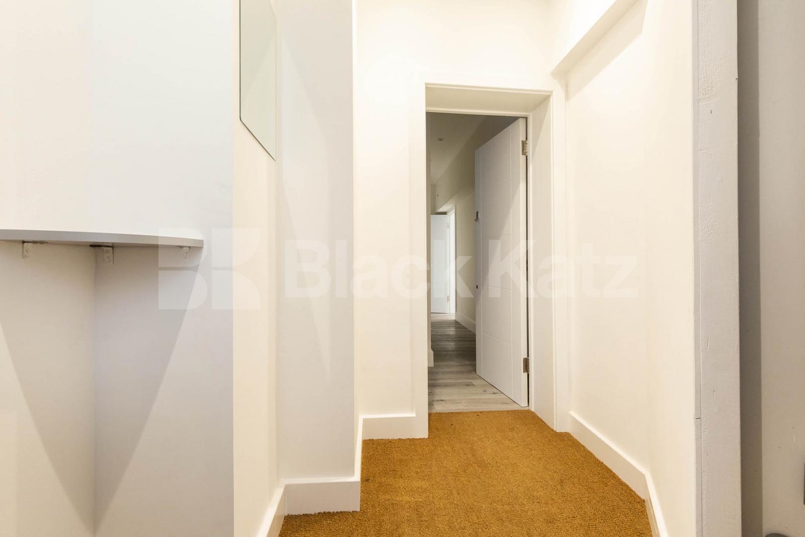 Newly refurbished 2 bed in a stunning period building mins to tube & heath Belsize Park Gardens, Hampstead - Belsize Park